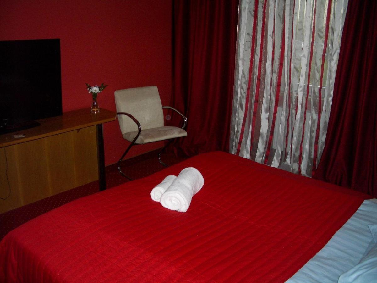 Kardamon Bed & Breakfast Żary Cameră foto